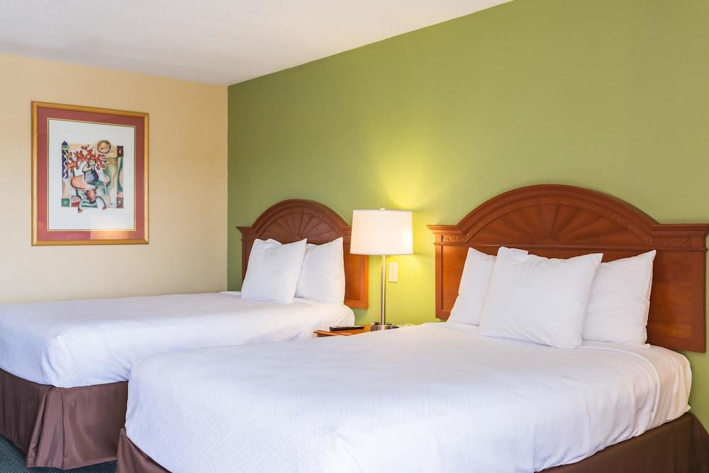 Econo Lodge White Pine Morristown I-81 & I-40 Split Luaran gambar
