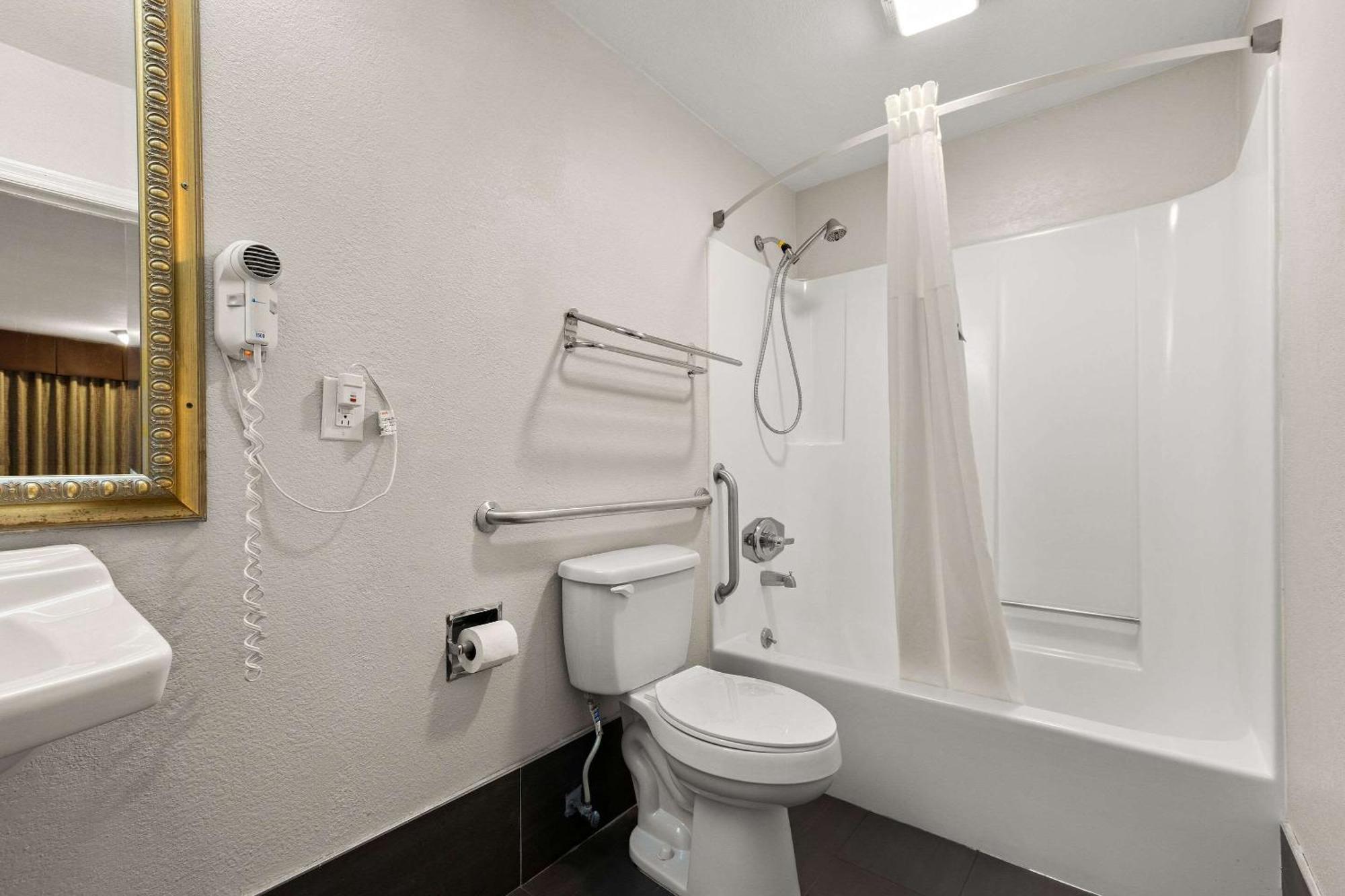 Econo Lodge White Pine Morristown I-81 & I-40 Split Luaran gambar