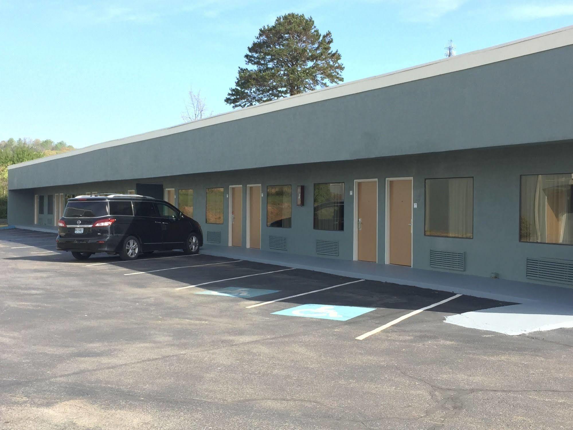 Econo Lodge White Pine Morristown I-81 & I-40 Split Luaran gambar
